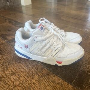 K-Swiss  SI – 18 tennis shoes